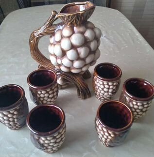 Оригинальный кувшин с бокалами. Новый
