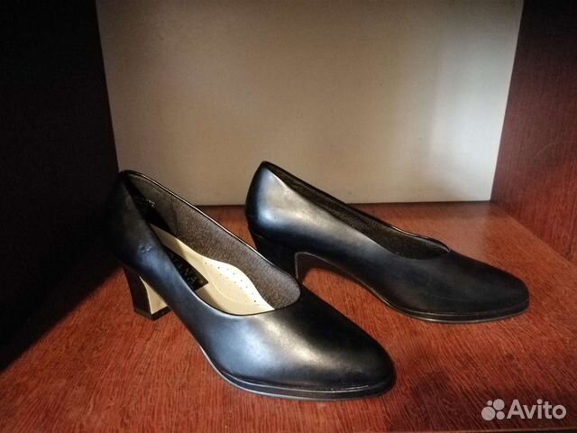 Туфли женские 37 размер новые черные