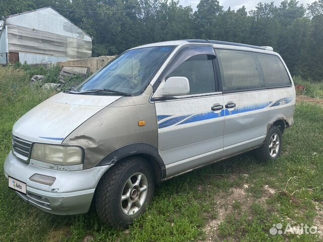 Nissan largo 1996