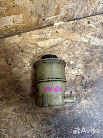 Бачок гур Renault Logan