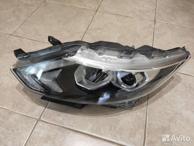 Фара левая