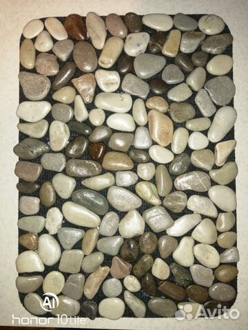 Массажный коврик из гальки