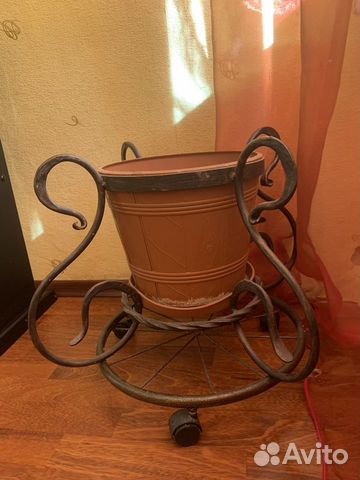 Кашпо напольное