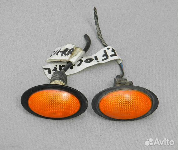 Повторитель в крыло Ford Fiesta 4