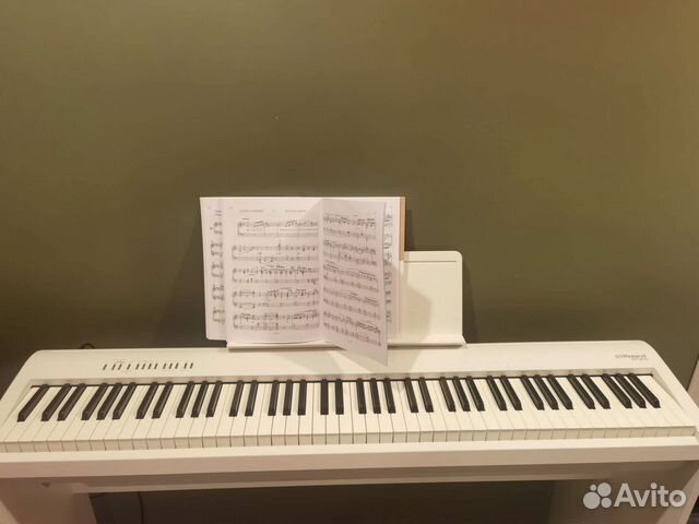 Цифровое пианино roland fp30x+стойка каркас+педаль