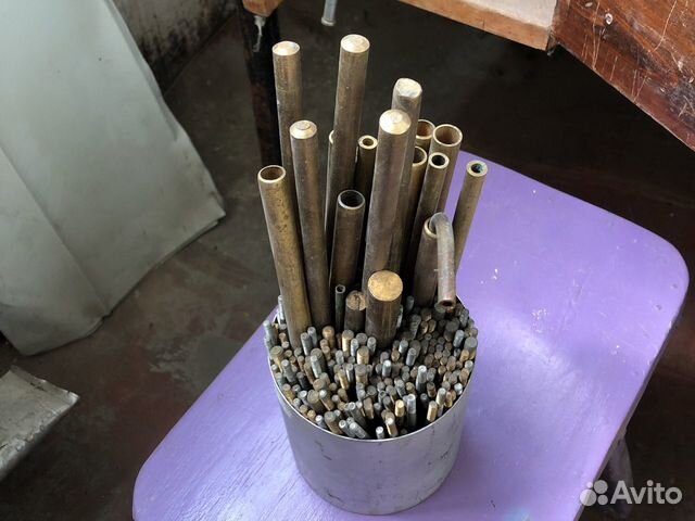 Латунные шпильки,прутки