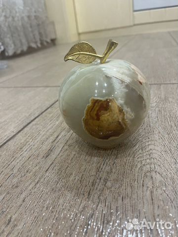 Яблоко из оникса