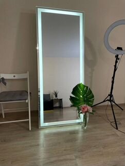 Зеркало (с подсветкой) напольное