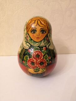 Неваляшка-матрешка музыкальная