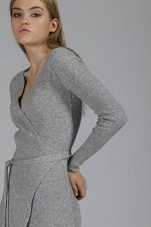 Платье шерсть70 кашемир 30 новое Brusnika