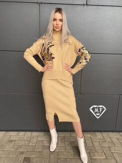 Шикарный кашемировый костюм с юбочкой