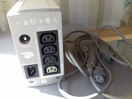 APC Back-UPS CS 500VA/300W (BK500EI)