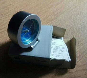 Миниатюрные часы Lexon mini 