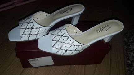 Босоножки новые, белые, 37 размер