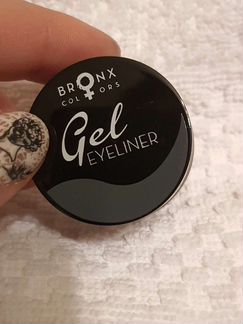 Гелевая подводка для глаз угольной чёрная Bronx Co