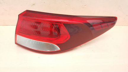 Фонарь правый Kia Rio 4 17