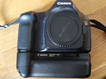 Фотокамера Canon EOS 5d