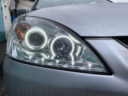 Фары на Mitsubishi Lancer 9