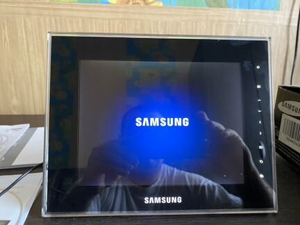 Фоторамка Samsung 800W LP08wslss/EN