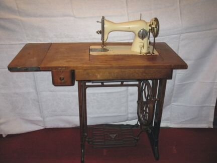 Раритетная швейная машинка Tikkakoski