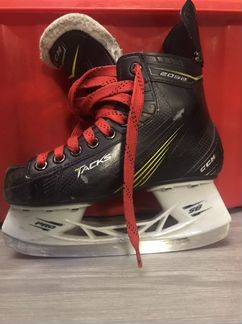 Коньки хоккейные детские
