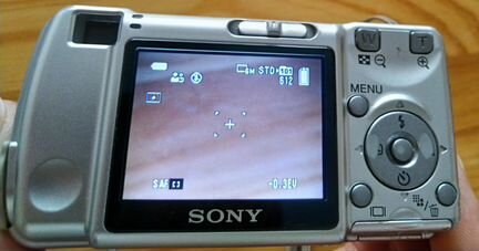 Цифровой фотоаппарат Sony CyberShot DSC-S600