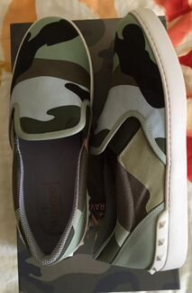 Слипоны Valentino. Новые, оригинал. 42 раз