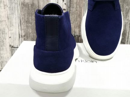 Calvin Klein замшевые ботинки (25,5 см) новые