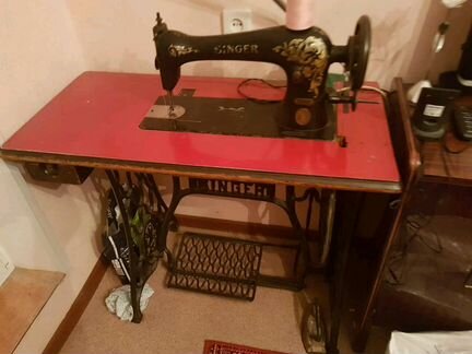 Продаю швейную машину zinger