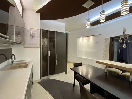 3-к квартира, 105 м², 7/25 эт.