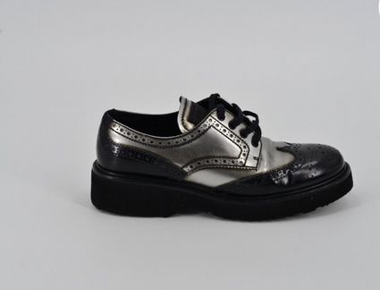 Винтажные полуботинки от Prada