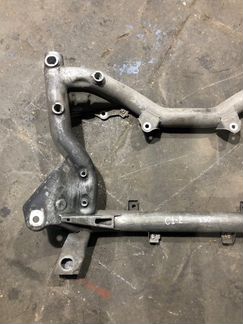 Подрамник передний Mercedes-Benz C-Class W204