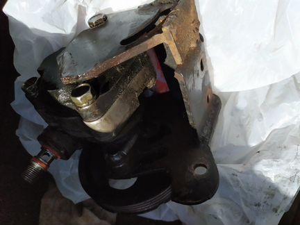 Насос гура Mitsubishi eclipse 2g