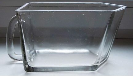 Ёмкости для сыпучих продуктов, или для чего-либо