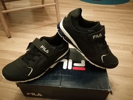 Новые кроссовки Fila 37р для мальчика