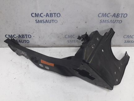 Панель фары передний правый верхний Mercedes