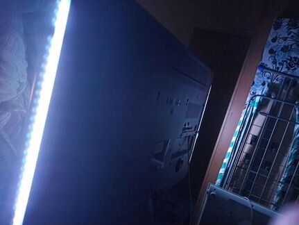 Телевизор Philips full HD 46