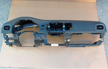 Торпеда volvo s60 новый кузов (airbag )