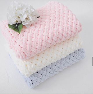 Плед плюшевый ручной работы для малыша