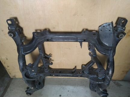 Подрамник передний Mercedes Ml-Class W166