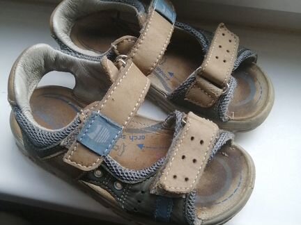 Босоножки, р.25