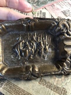 Бронзовая пепельница