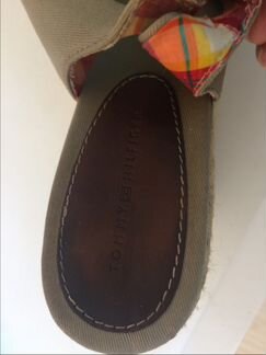 Продам босоножки Tommy Hilfiger