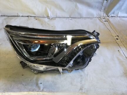 Фара ара правая Toyota RAV4 ca40 restayling