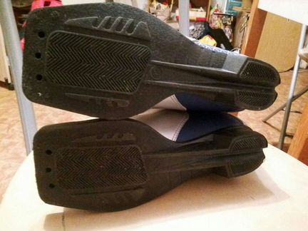 Лыжные ботинки 32 р детские