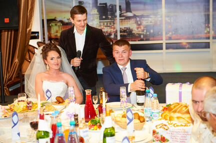 Ведущий на Новый год, корпоратив, юбилей, свадьбу