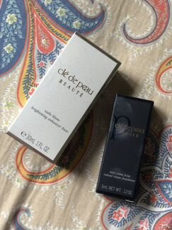 Cle de peau beaute база и тон (люкс)