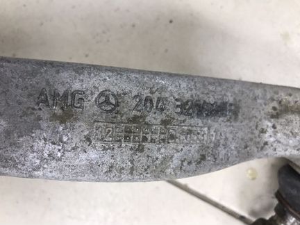 Рычаг R переднего моста Mercedes W204 C63 AMG