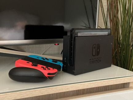 Nintendo Switch Neon