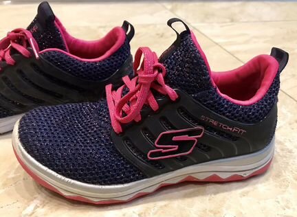Skechers для девочки, размер 31EUR